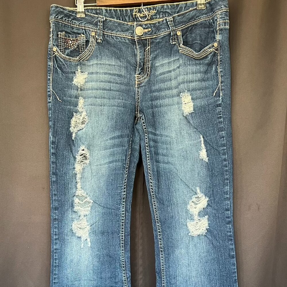 Amethyst Distressed Bootcut Jeans Size 17